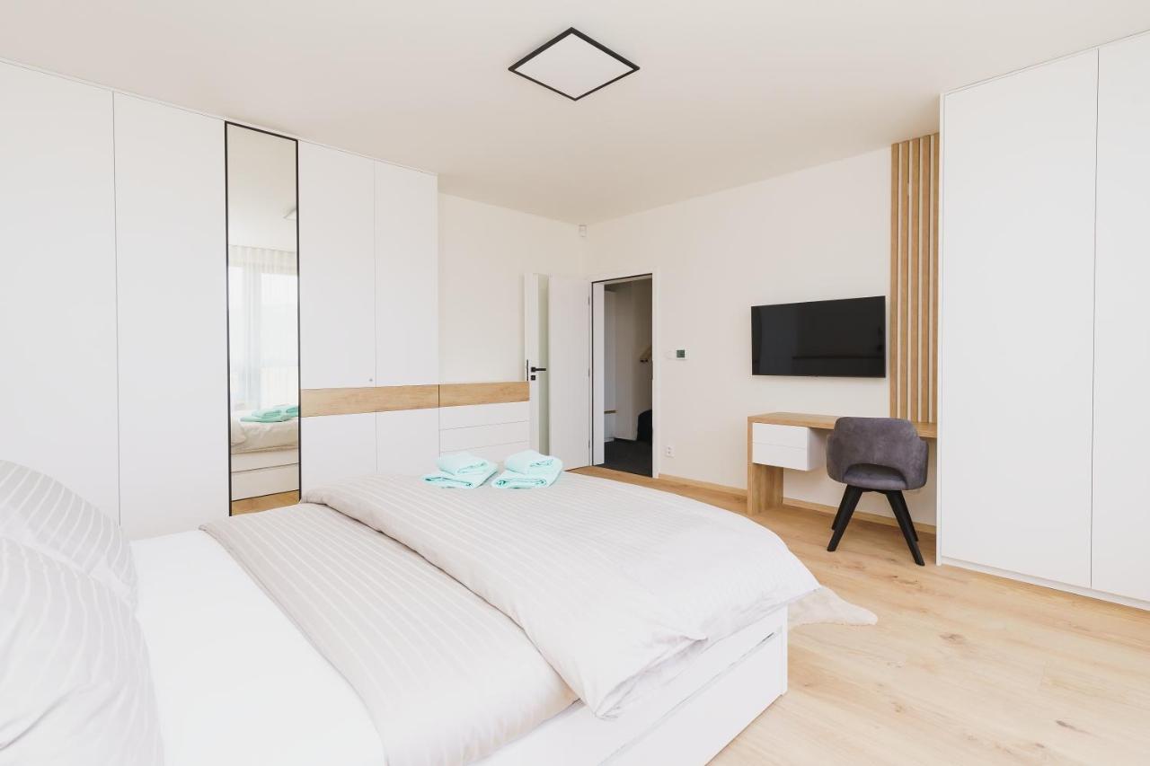 Apartment Bella Vista By Mountain Ways Лоучна-под-Клиновцем Экстерьер фото